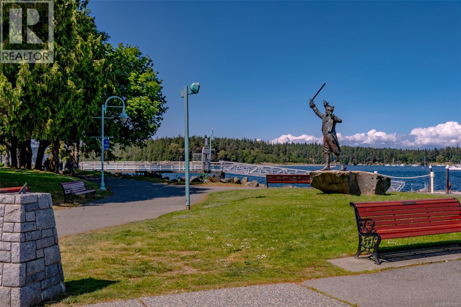 402 55 Dawes St, Nanaimo