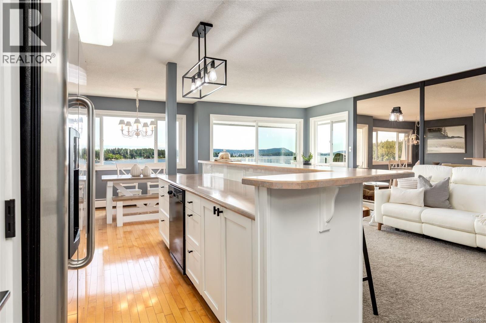 402 55 Dawes St, Nanaimo