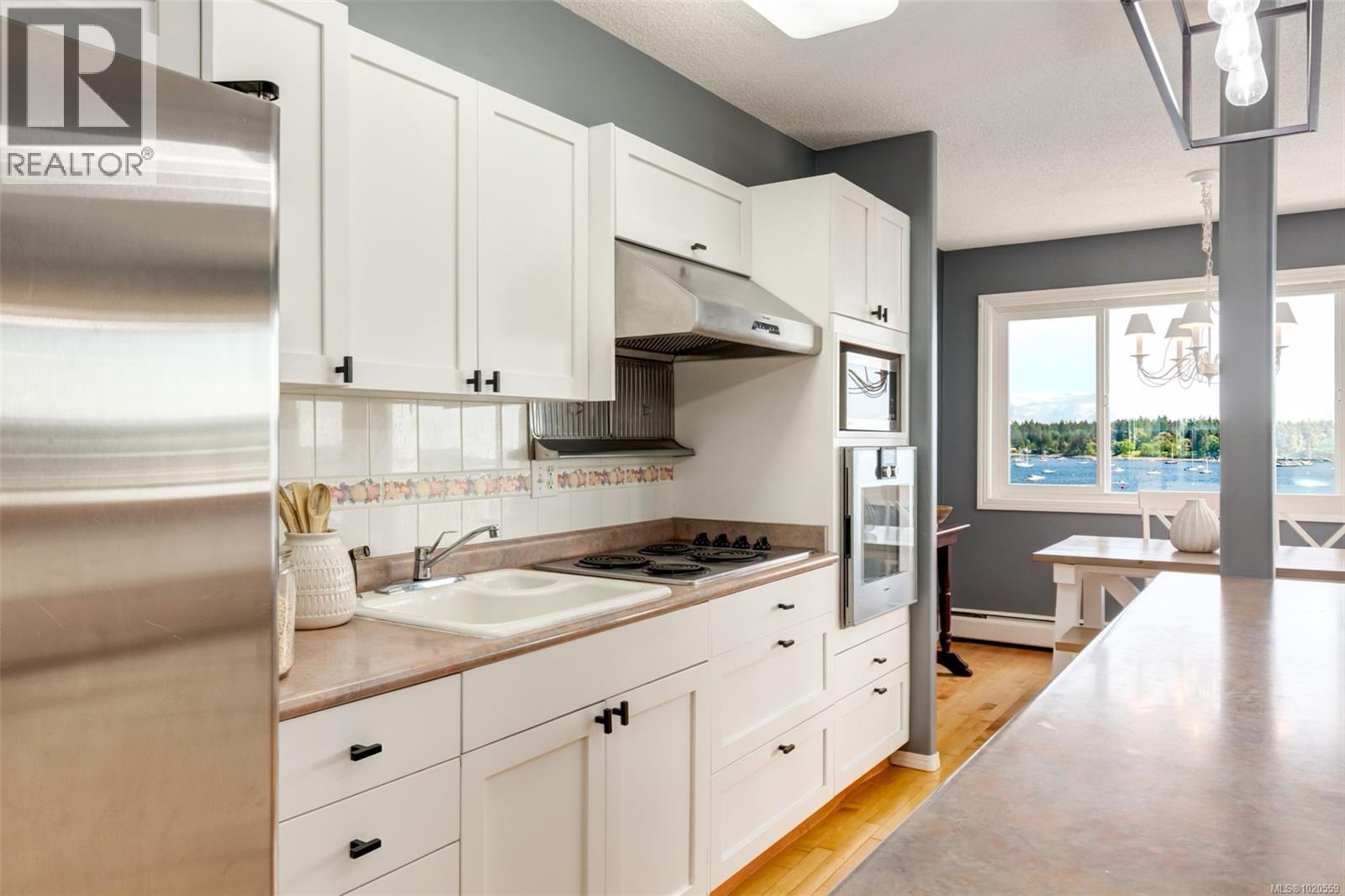 402 55 Dawes St, Nanaimo