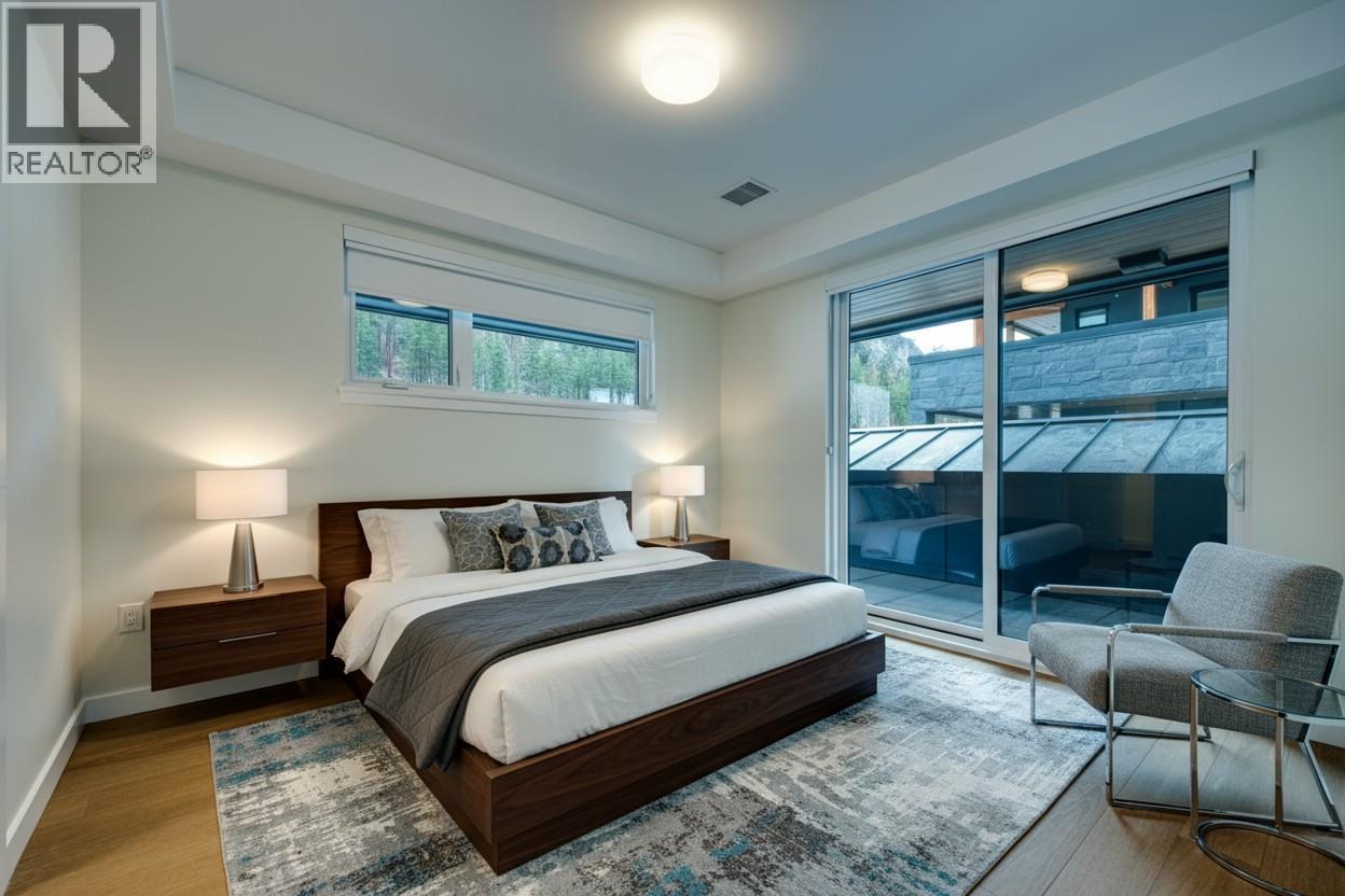 201 9654 Benchland Drive, Lake Country