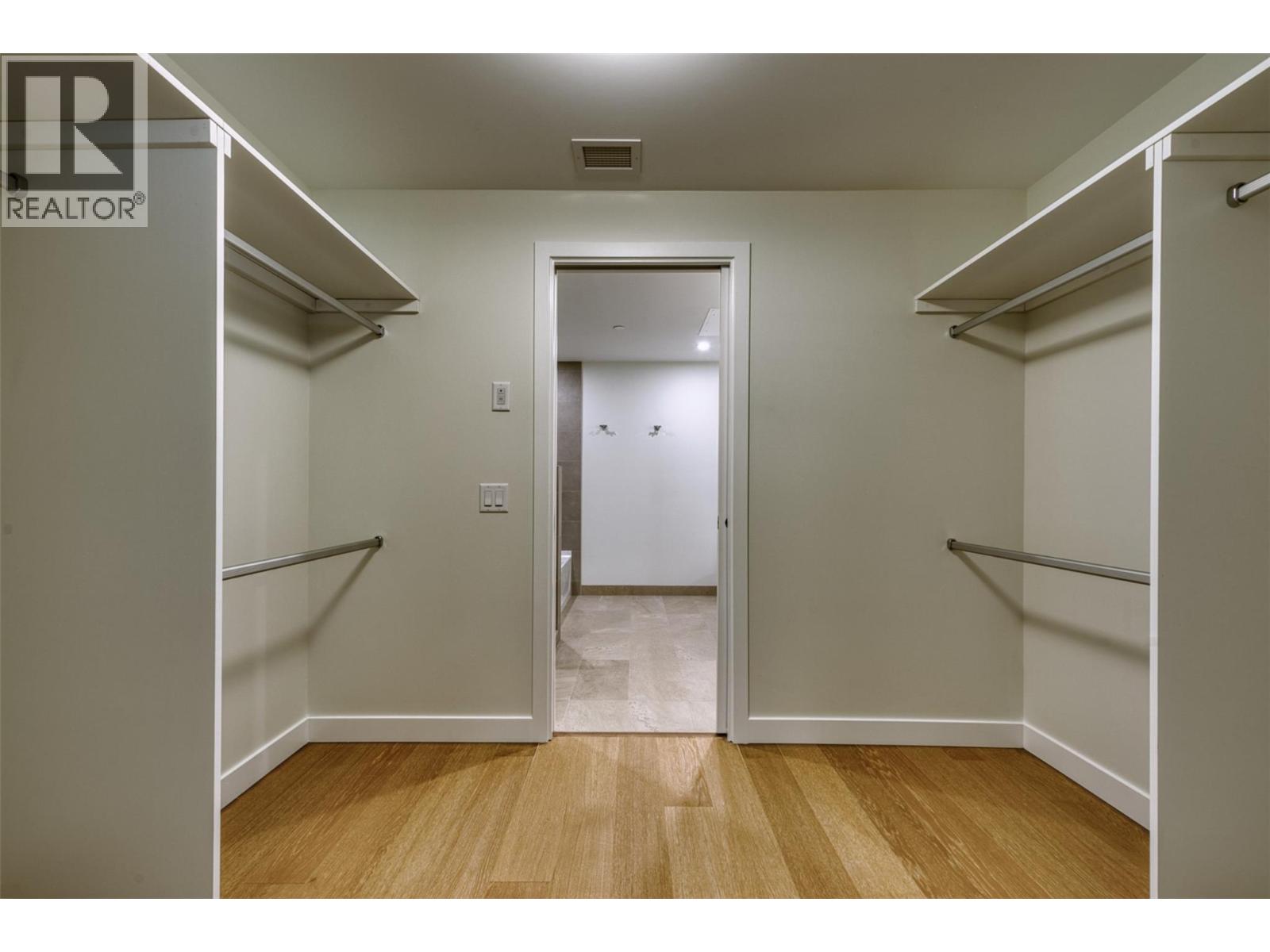 201 9654 Benchland Drive, Lake Country