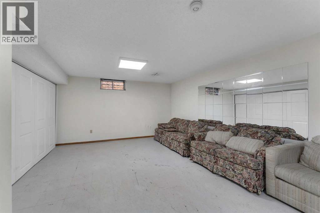 Single Family House Bungalow for Sale in  Templehill Crescent NE Temple Calgary 