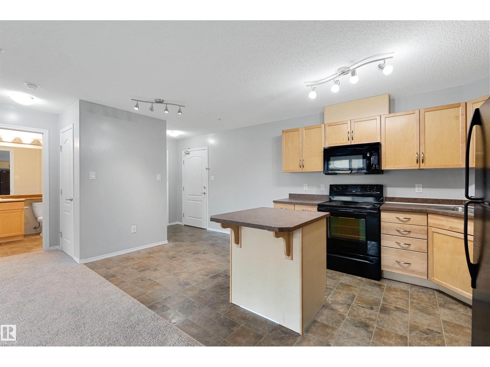 #111 5951 165 AV NW, Edmonton