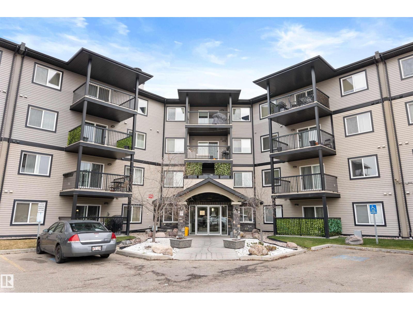 #111 5951 165 AV NW, Edmonton