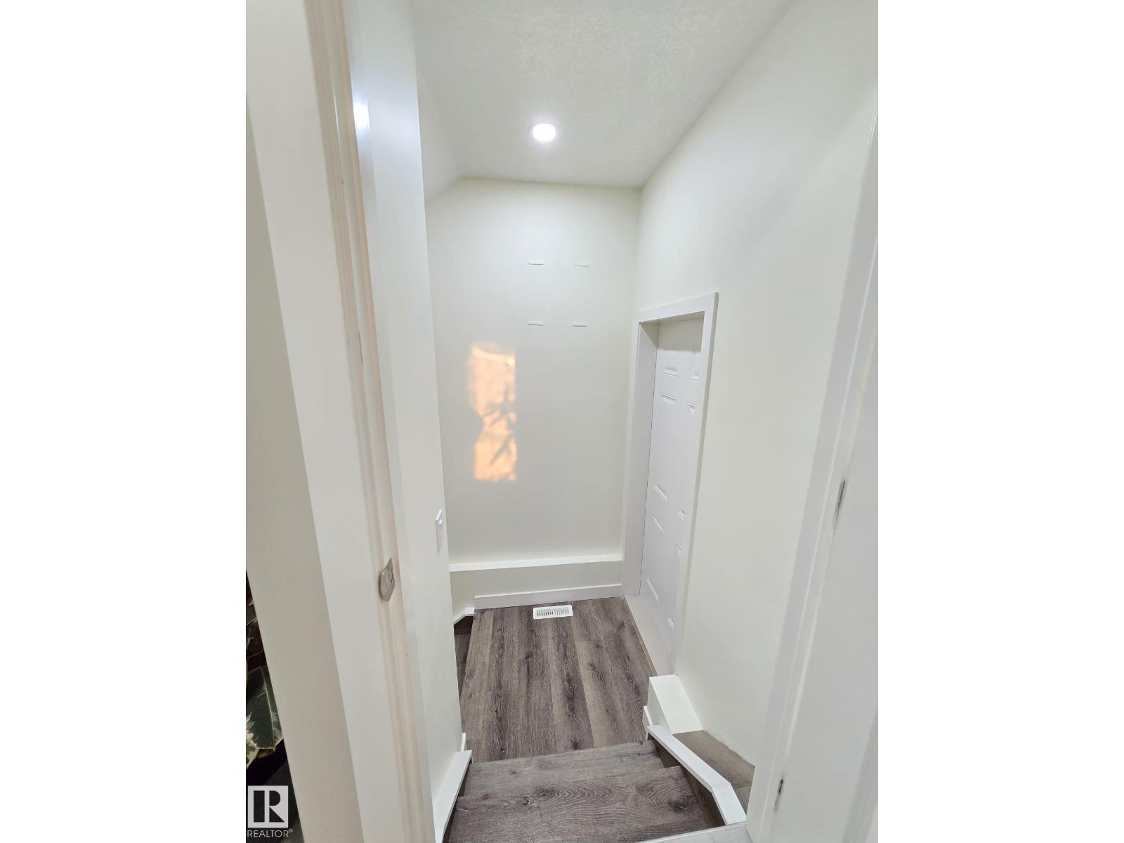 15117 31 ST NW, Edmonton