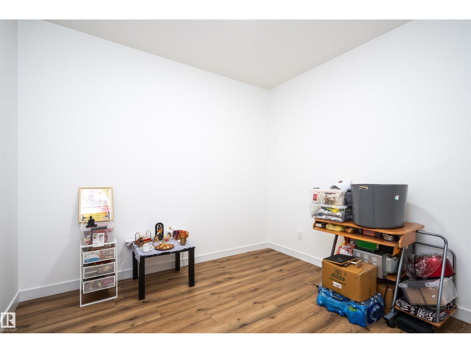 2126 209A ST NW, Edmonton