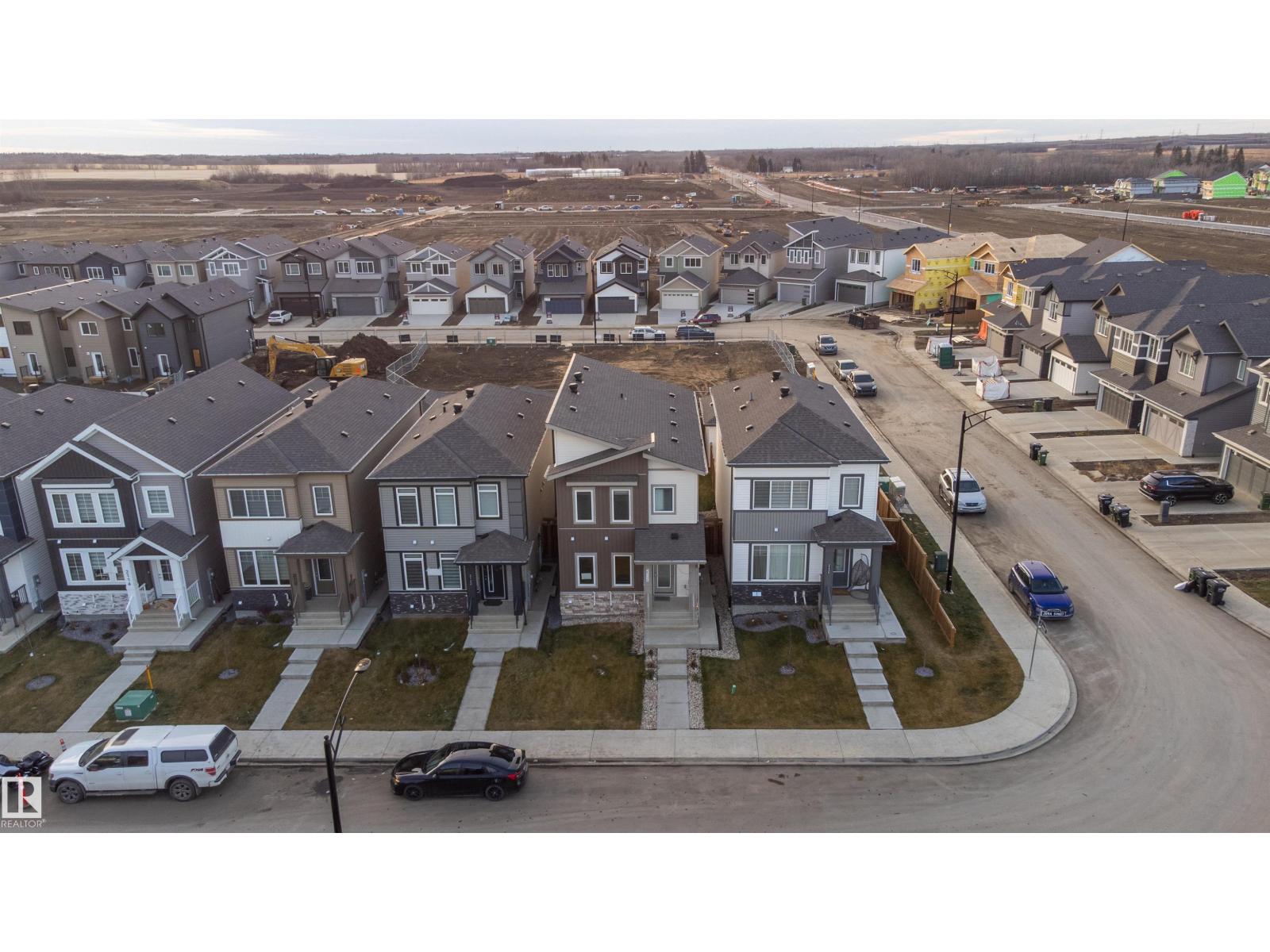 2126 209A ST NW, Edmonton