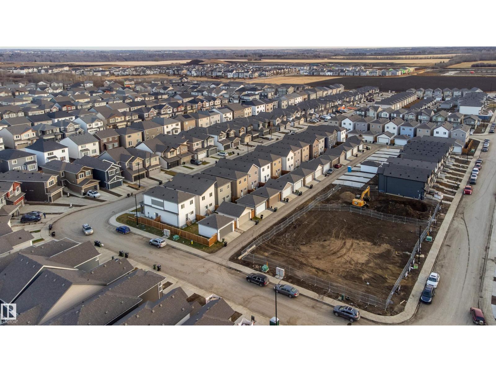 2126 209A ST NW, Edmonton