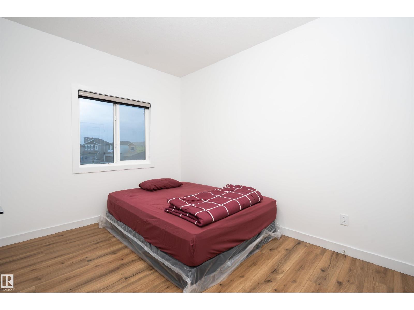 2126 209A ST NW, Edmonton