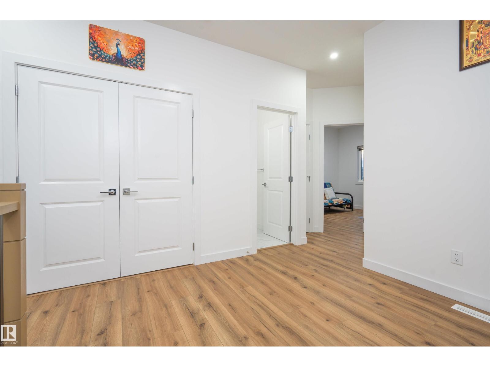 2126 209A ST NW, Edmonton