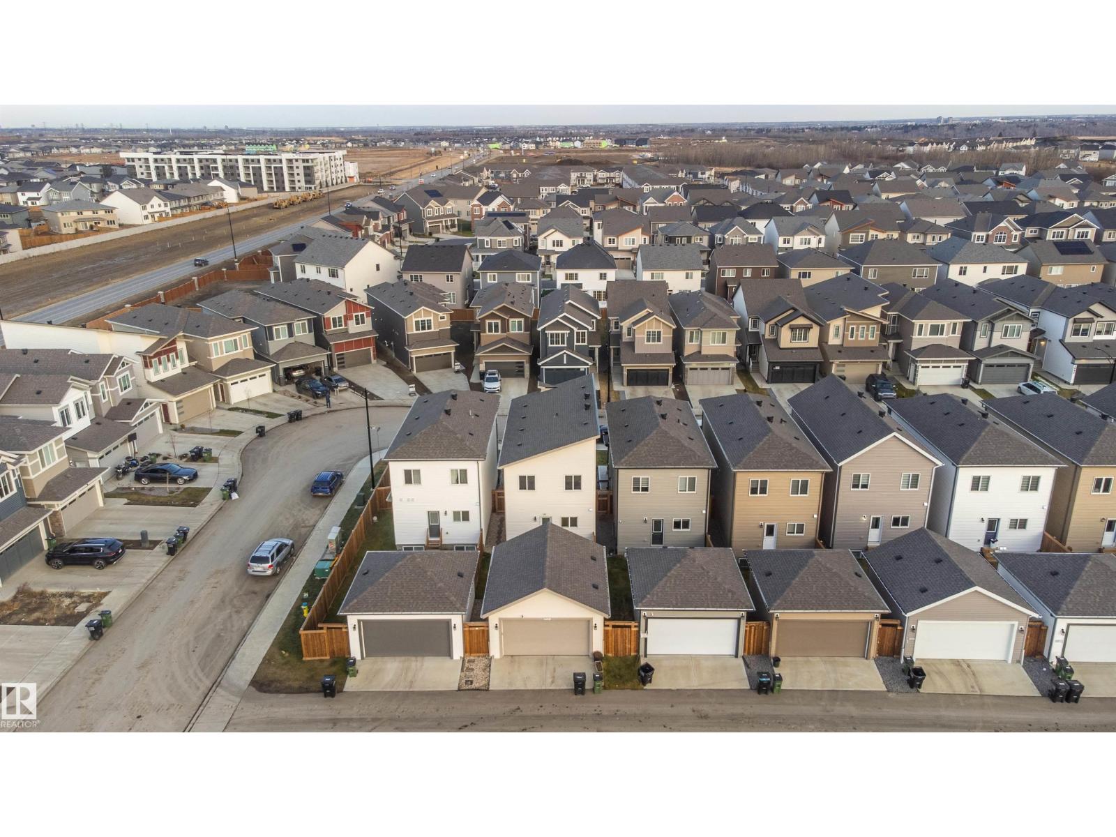 2126 209A ST NW, Edmonton