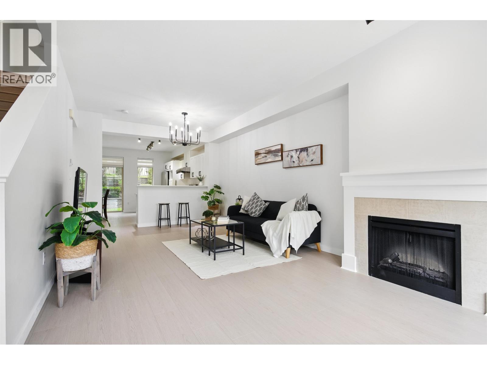 10 3065 DAYANEE SPRINGS BOULEVARD, Coquitlam