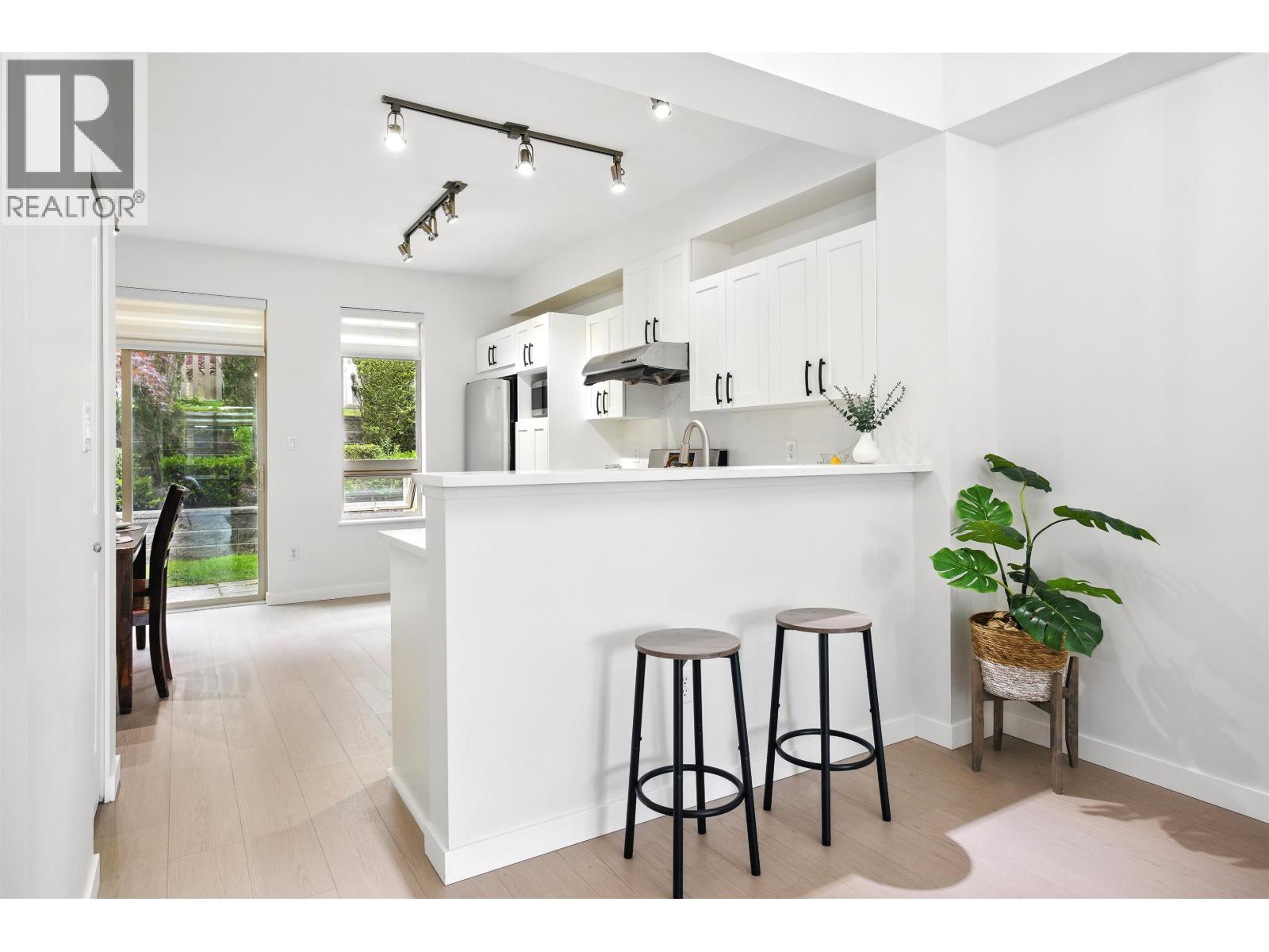 10 3065 DAYANEE SPRINGS BOULEVARD, Coquitlam