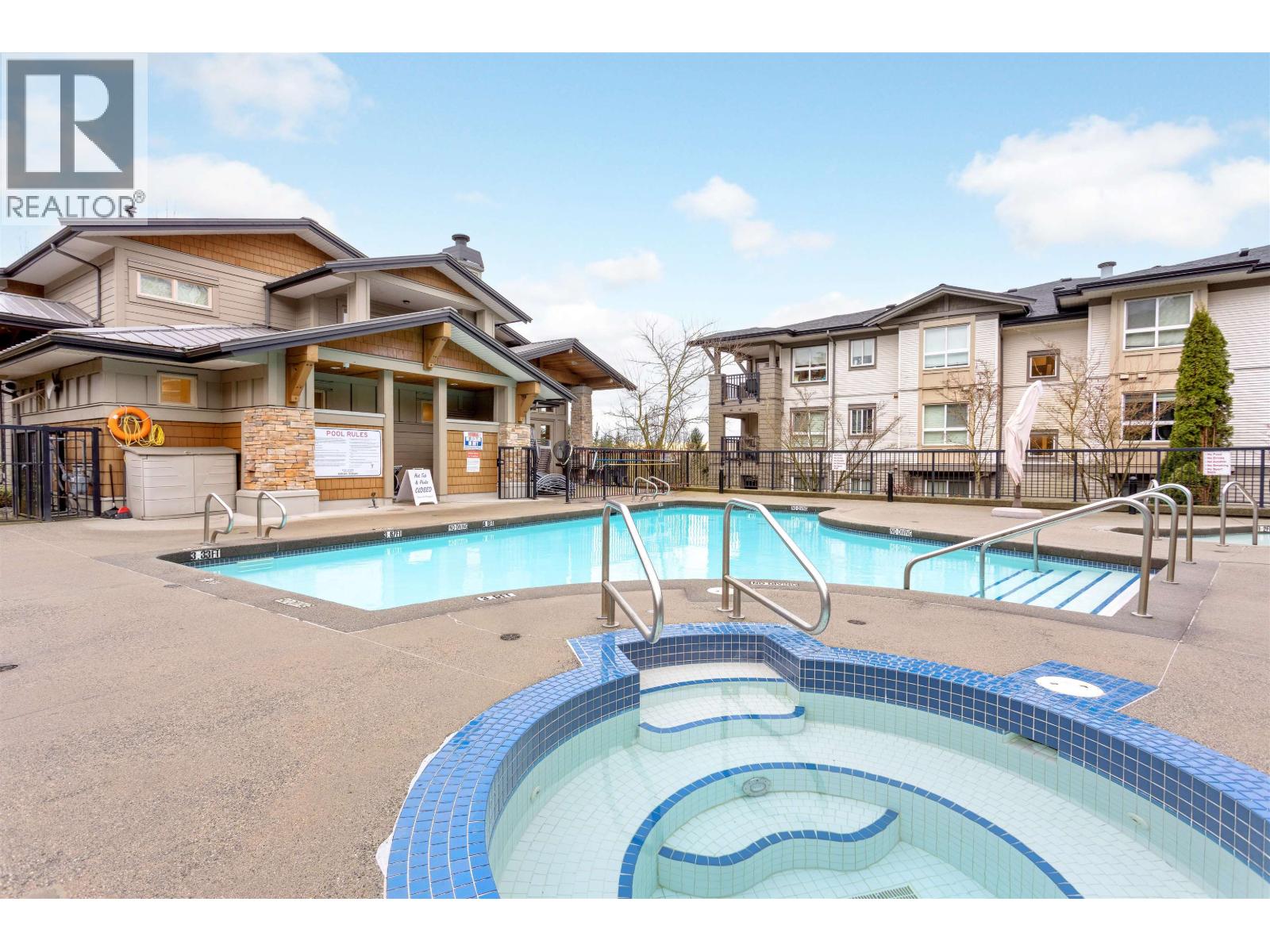 10 3065 DAYANEE SPRINGS BOULEVARD, Coquitlam