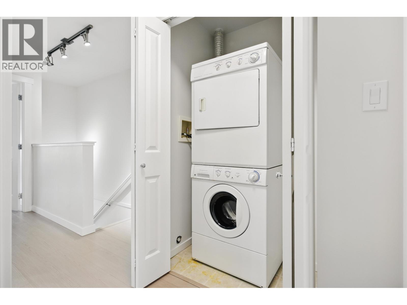 10 3065 DAYANEE SPRINGS BOULEVARD, Coquitlam