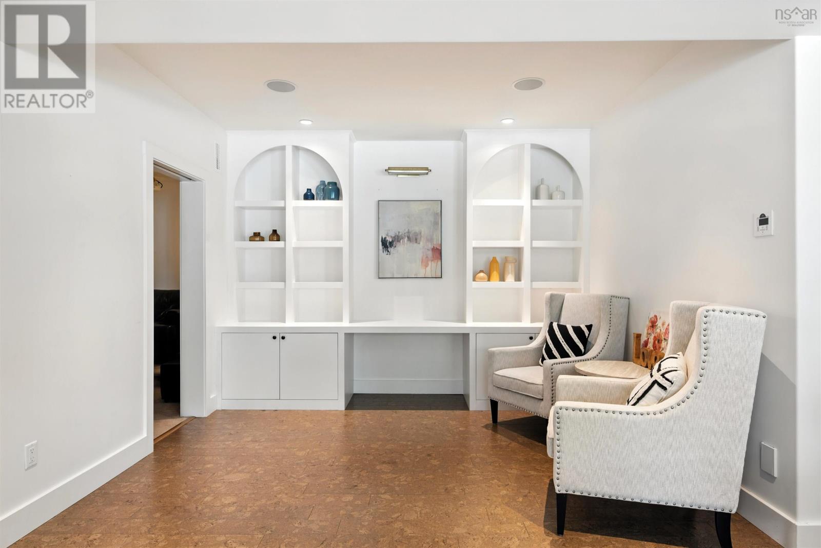 Property 28 of 49 of 261 Aberdeen Drive