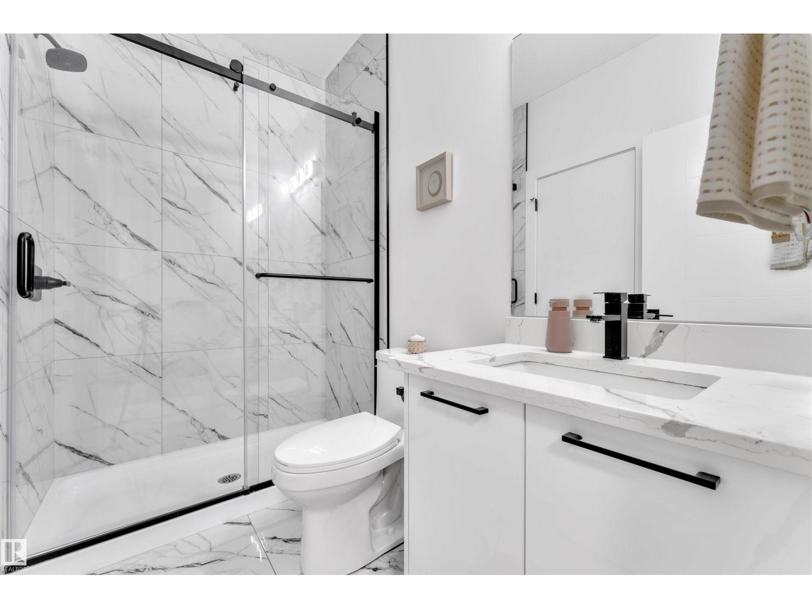 1809 18A AV NW, Edmonton