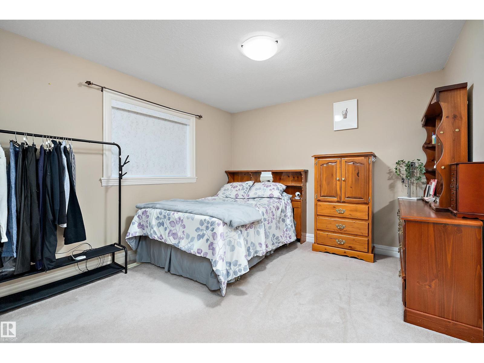 13420 162 AV NW, Edmonton