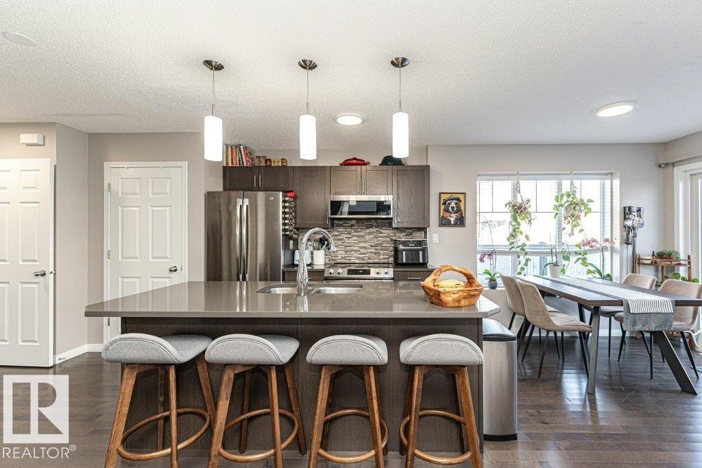 2311 73 ST SW, Edmonton