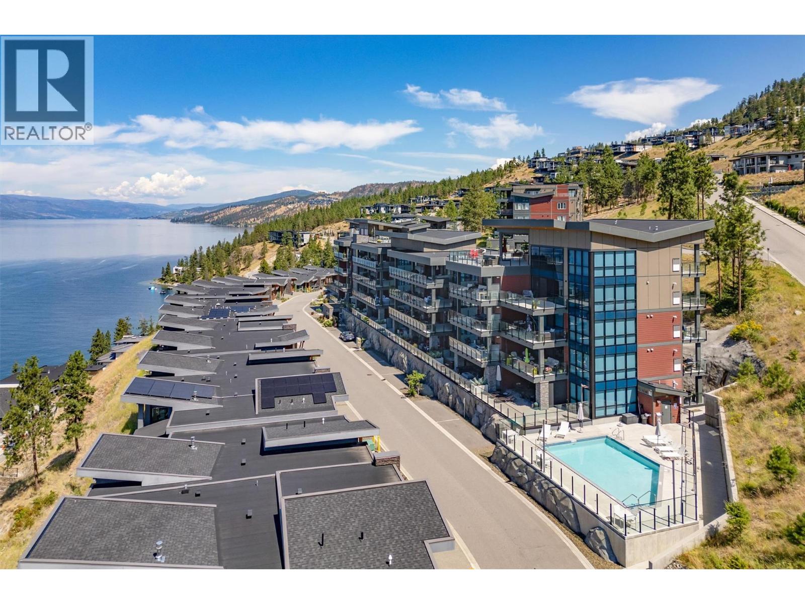 205 3475 Granite Close, Kelowna