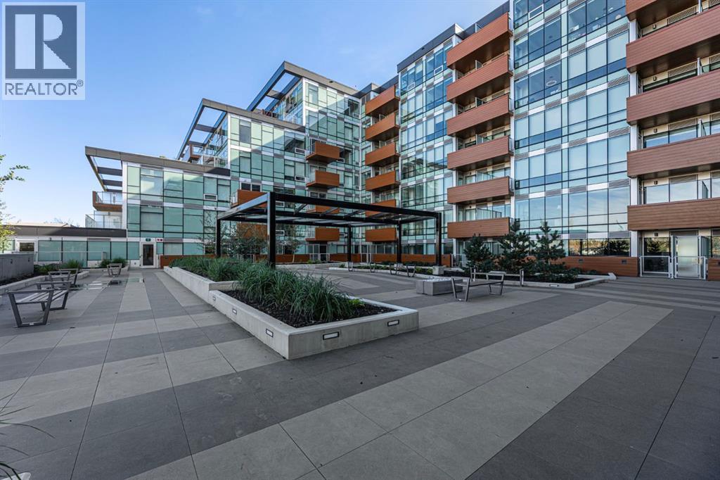 Single Family House for Sale in   A Street NW West Hillhurst Calgary 