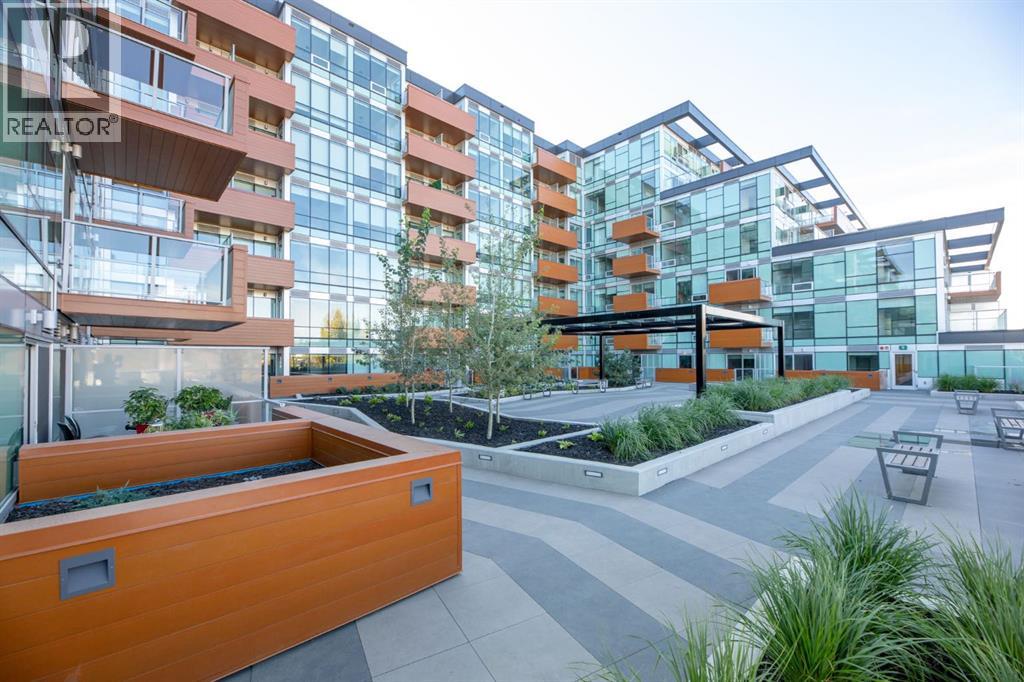 Single Family House for Sale in   A Street NW West Hillhurst Calgary 