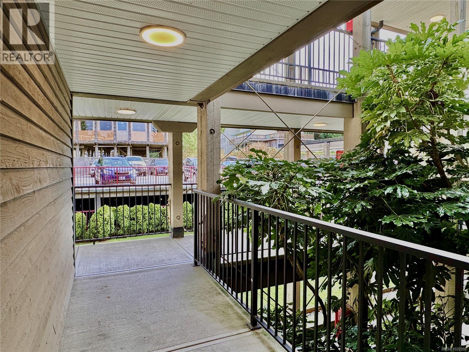 203 250 Hemlock St, Ucluelet