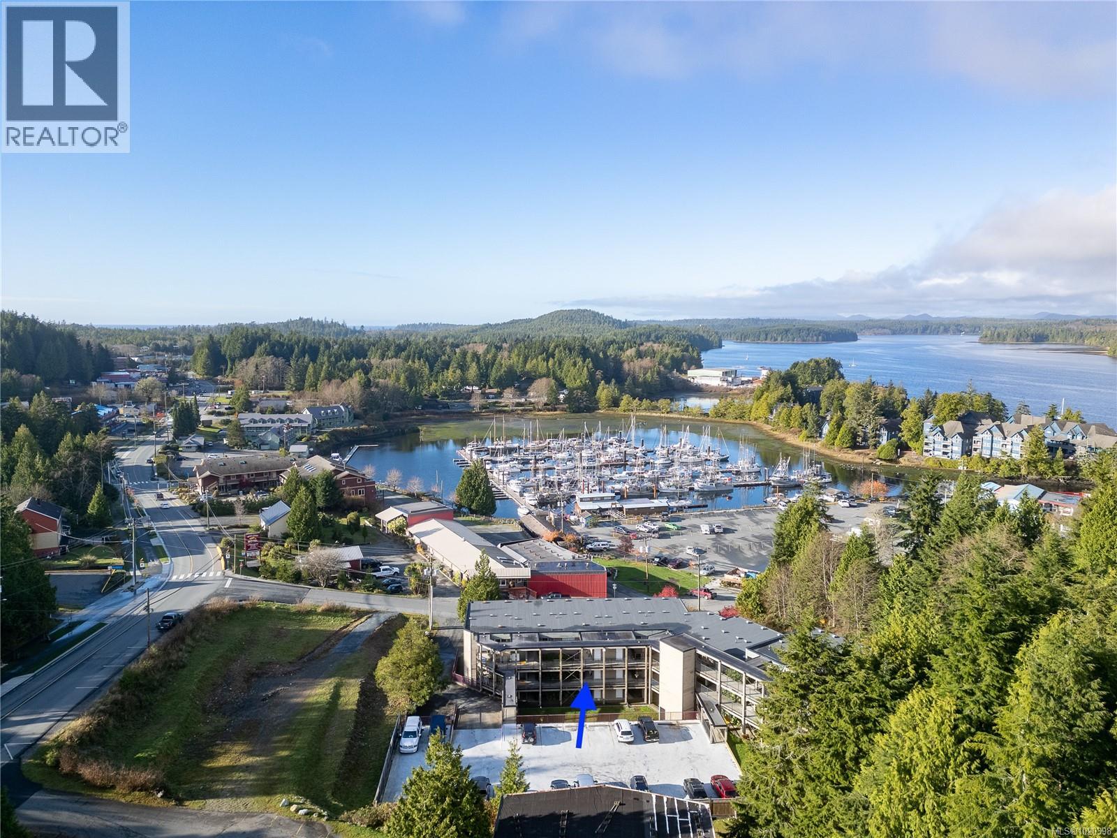 203 250 Hemlock St, Ucluelet