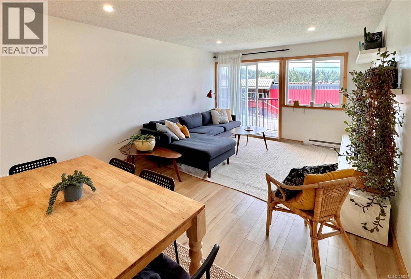 203 250 Hemlock St, Ucluelet