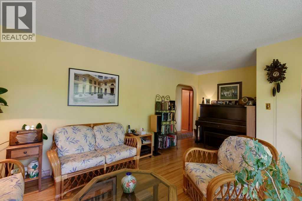 Single Family House Bungalow for Sale in  Glencastle Street SW Glendale Calgary 