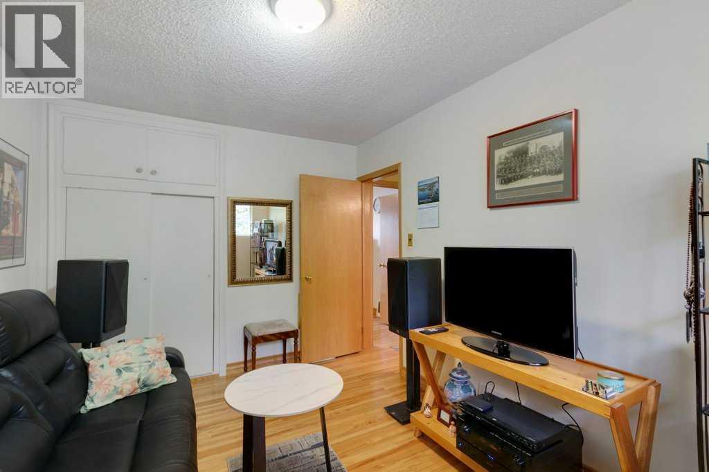 Single Family House Bungalow for Sale in  Glencastle Street SW Glendale Calgary 