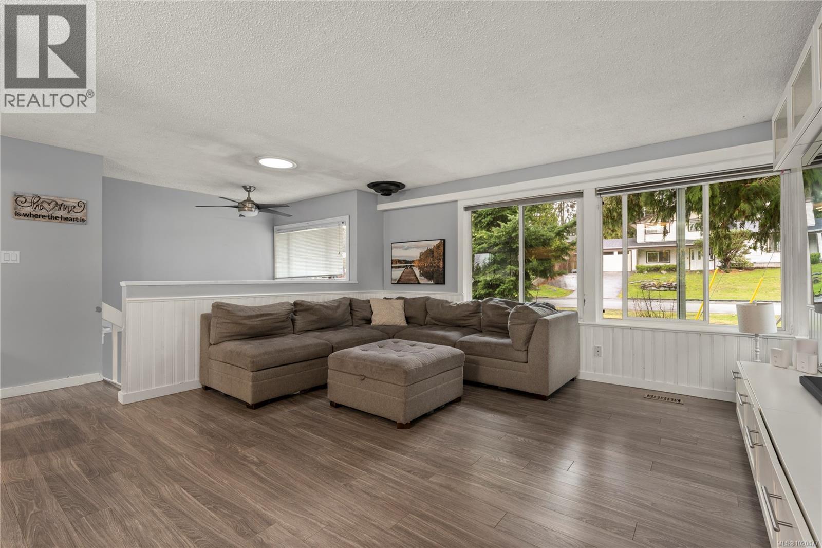 3086 Shamrock Pl, Nanaimo