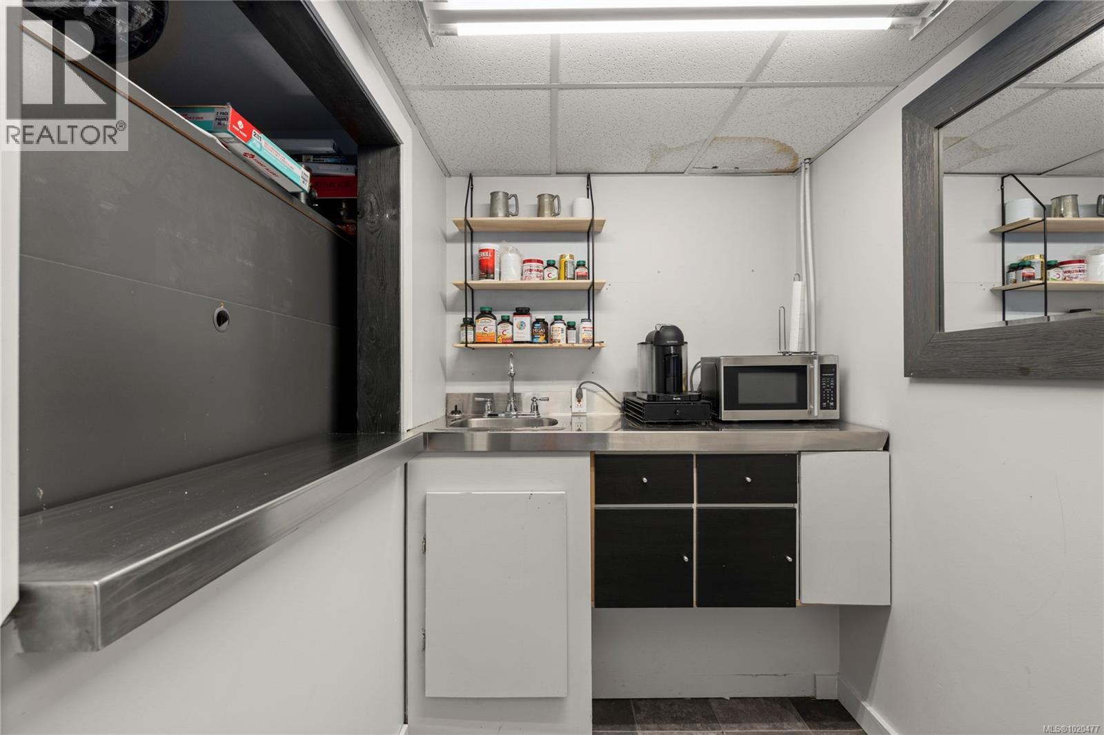 3086 Shamrock Pl, Nanaimo