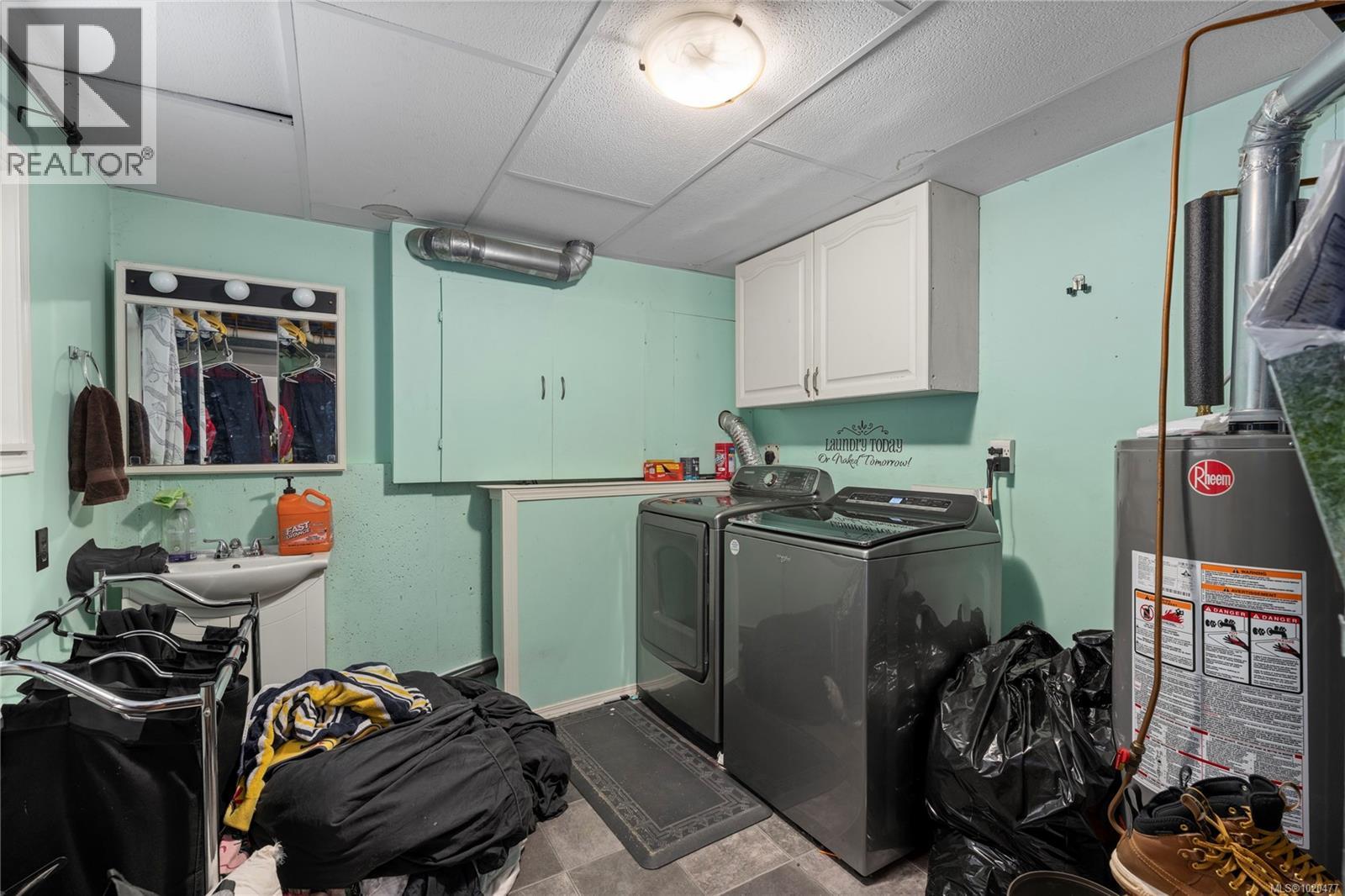 3086 Shamrock Pl, Nanaimo