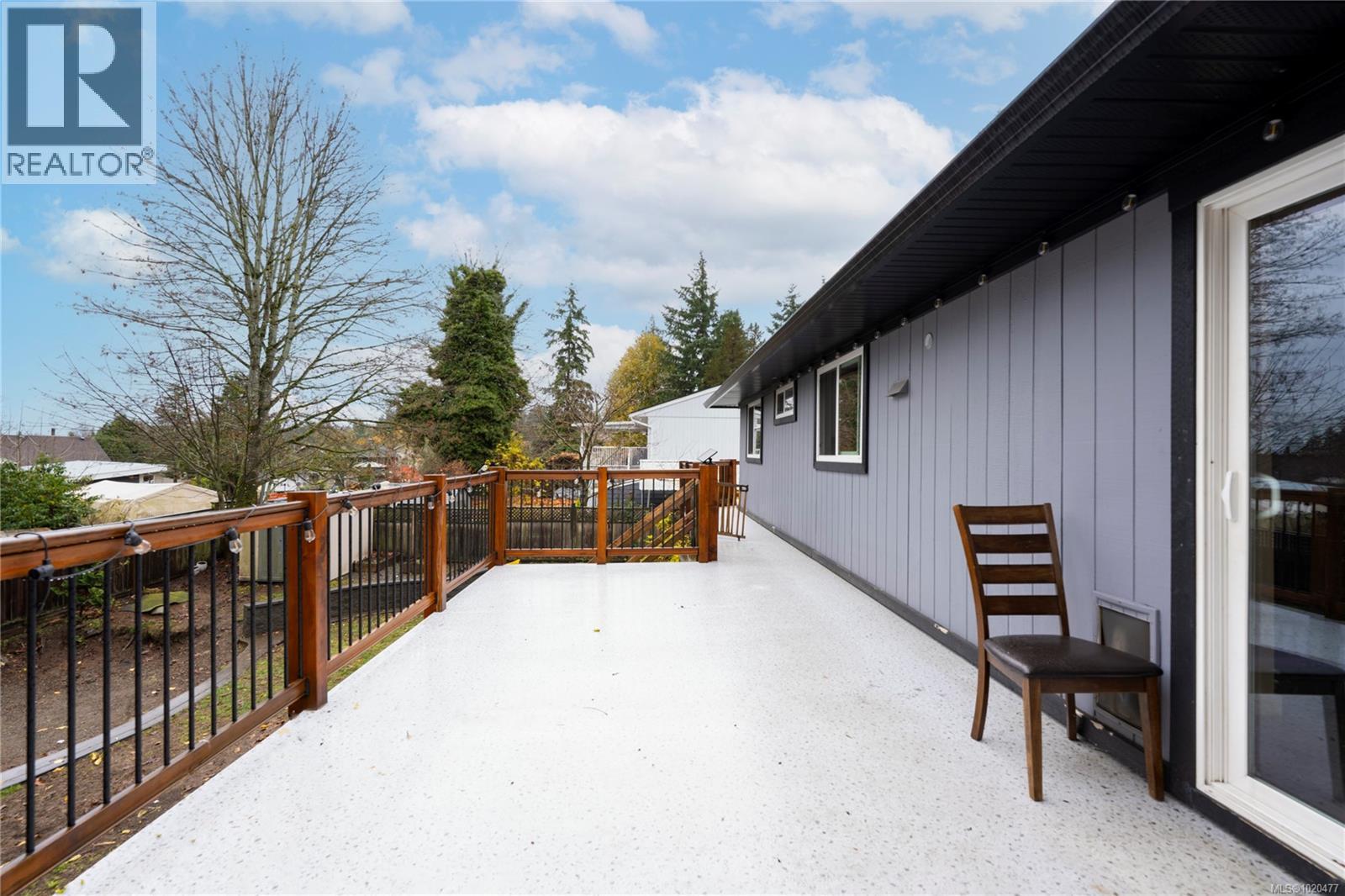 3086 Shamrock Pl, Nanaimo