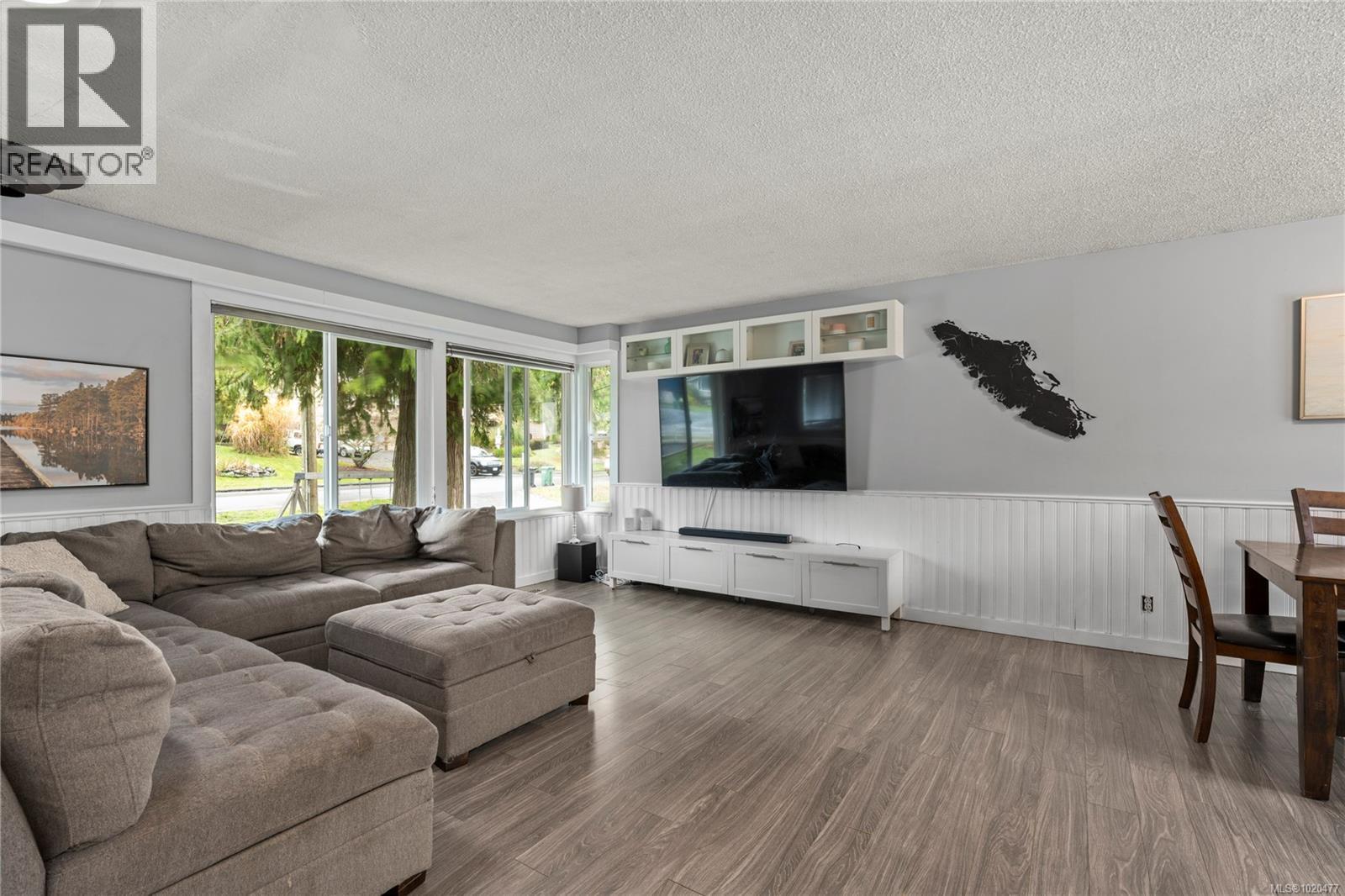 3086 Shamrock Pl, Nanaimo