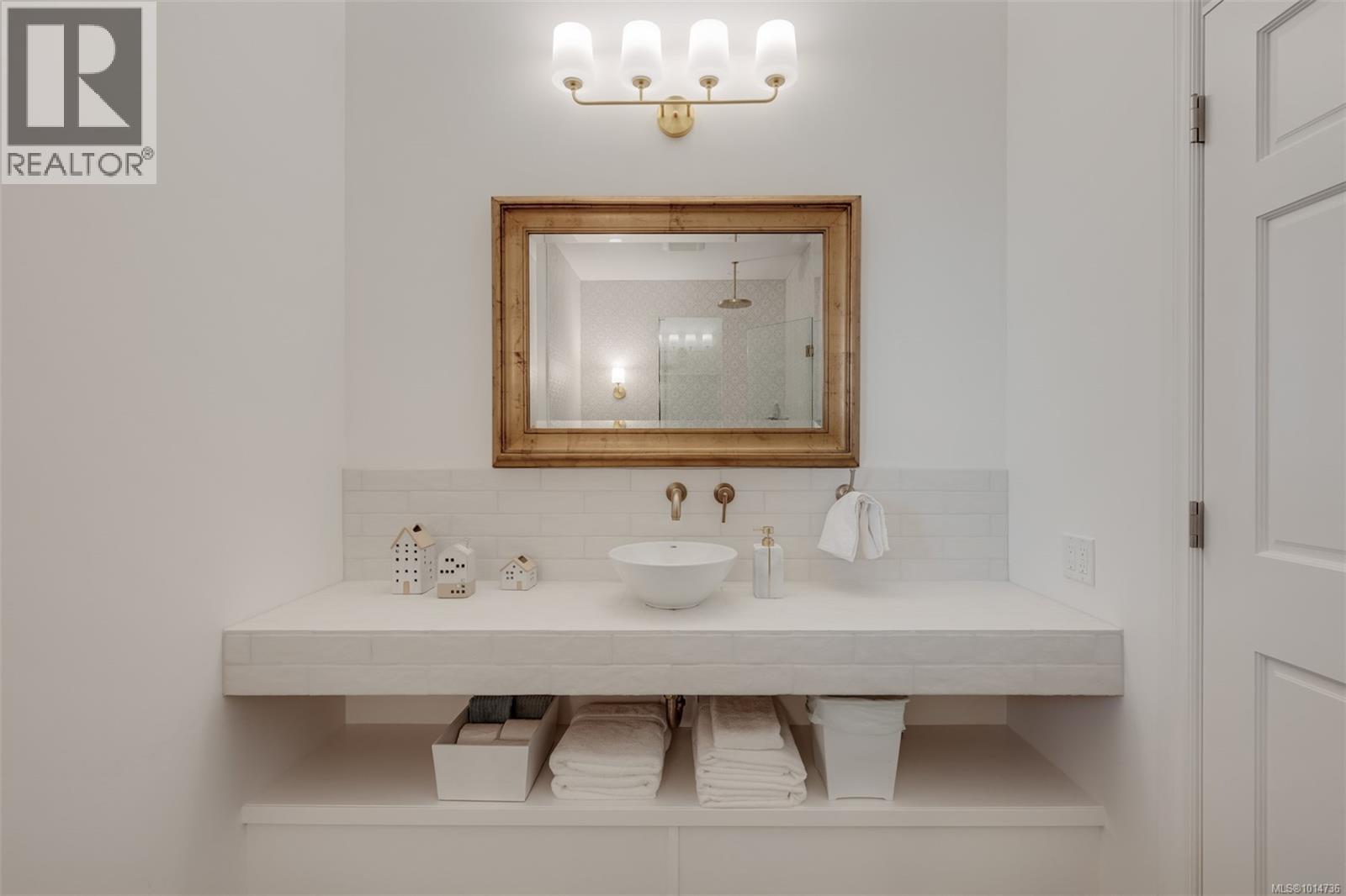 735 Arden Rd, Metchosin