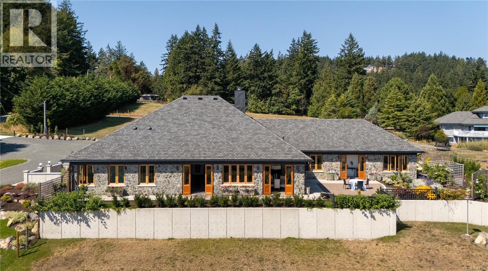 735 Arden Rd, Metchosin