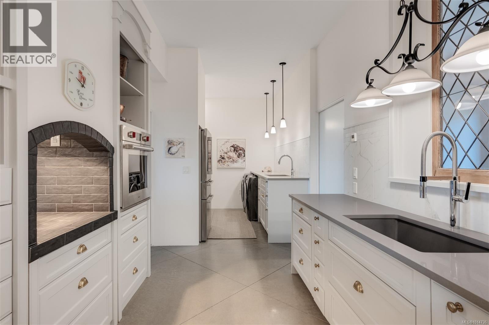 735 Arden Rd, Metchosin