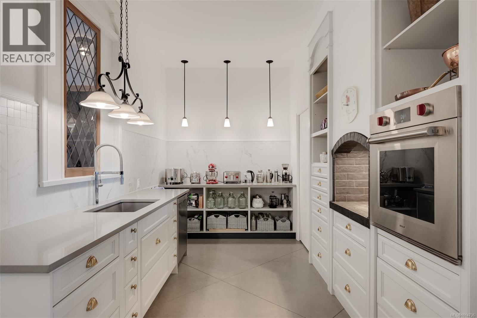 735 Arden Rd, Metchosin