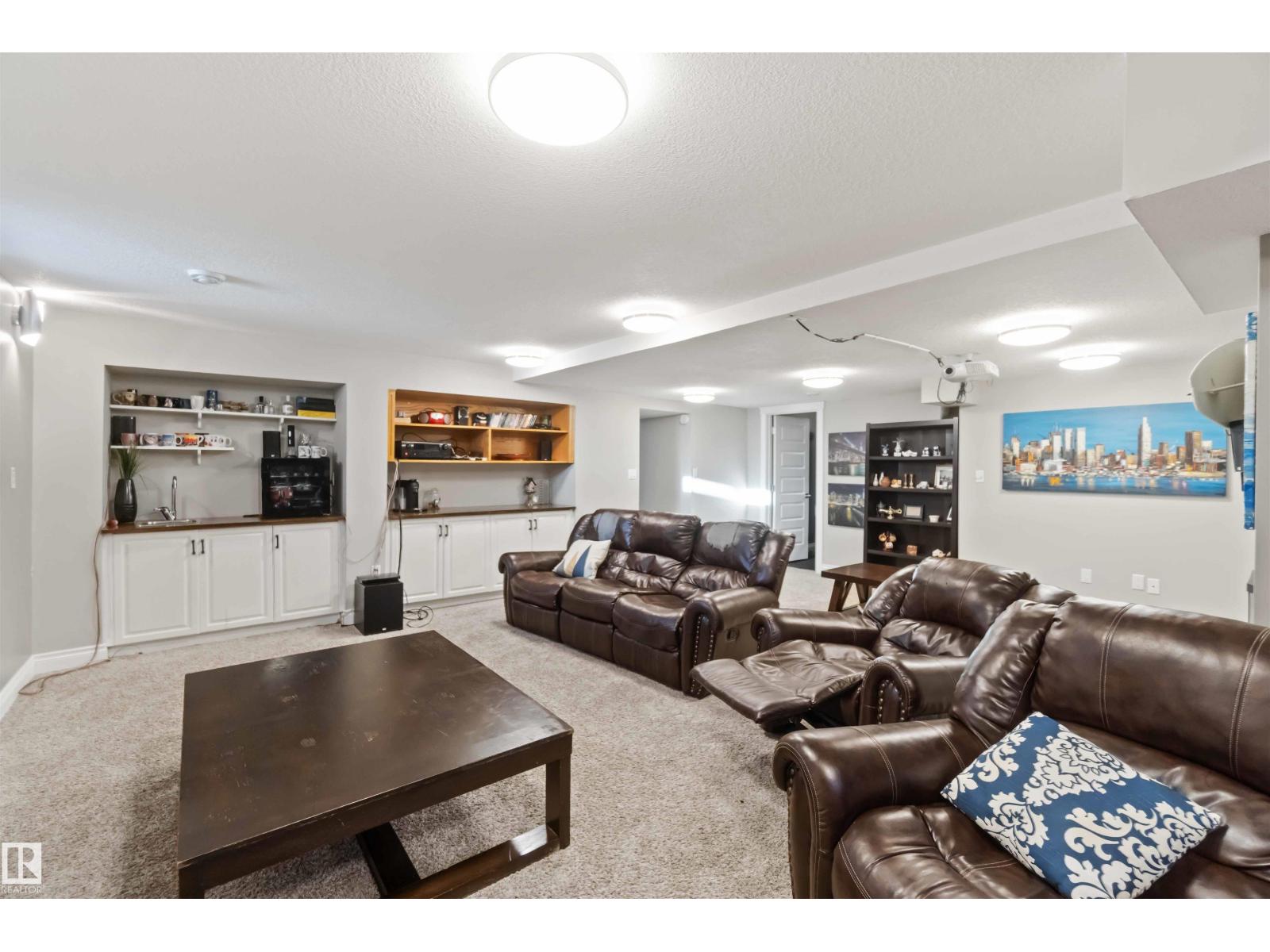 19 GREENBOROUGH CR, Sherwood Park