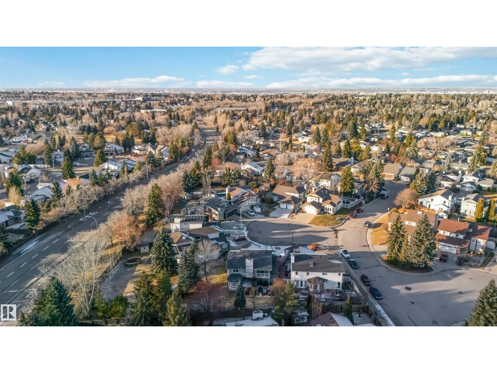 19 GREENBOROUGH CR, Sherwood Park