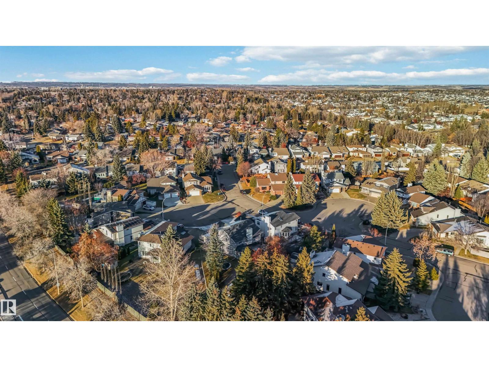 19 GREENBOROUGH CR, Sherwood Park