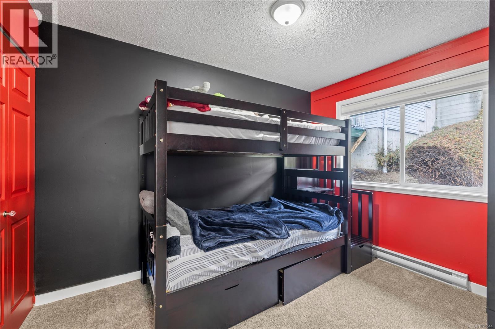 1 438 Gail Pl, Nanaimo