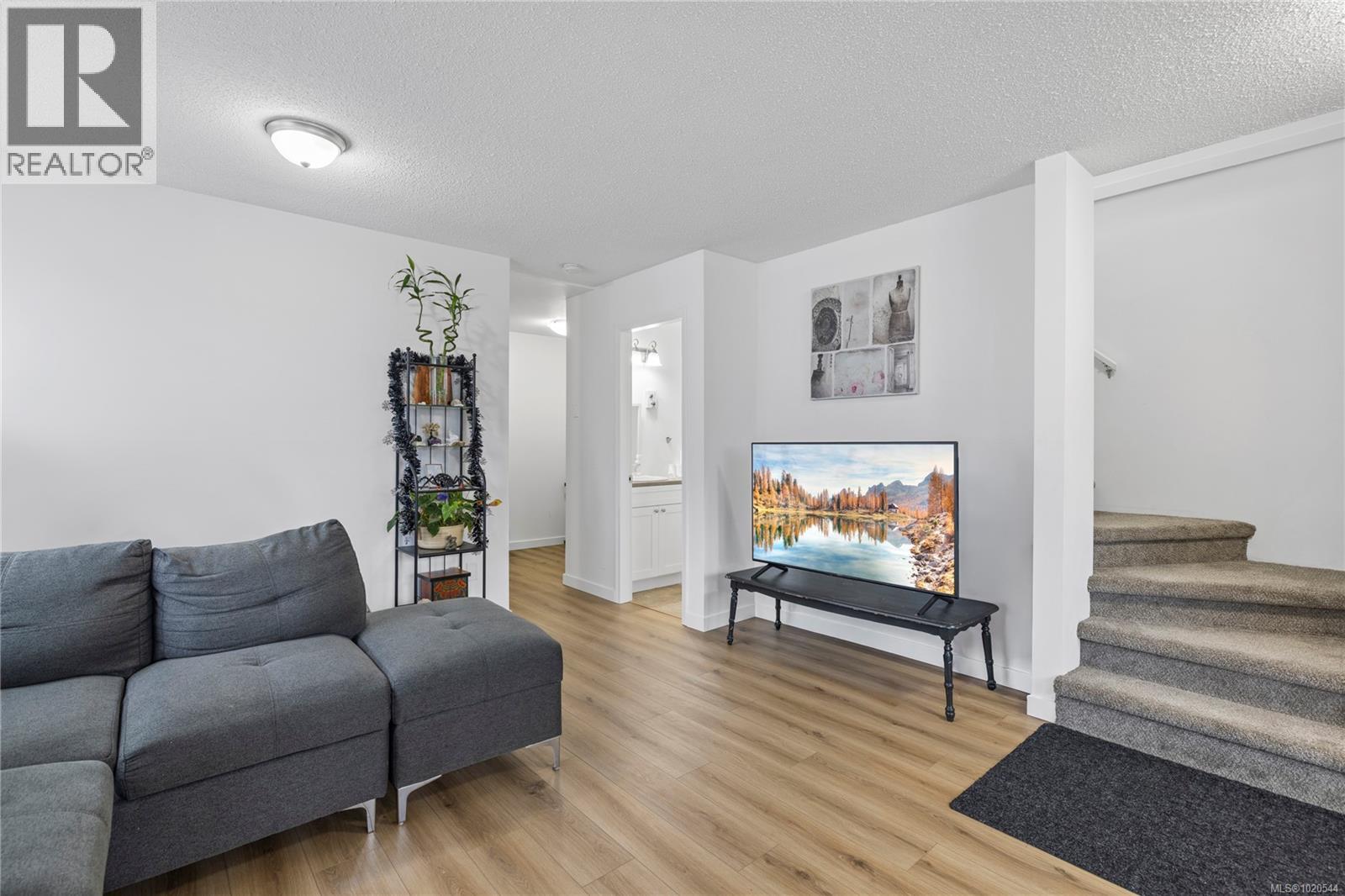 1 438 Gail Pl, Nanaimo