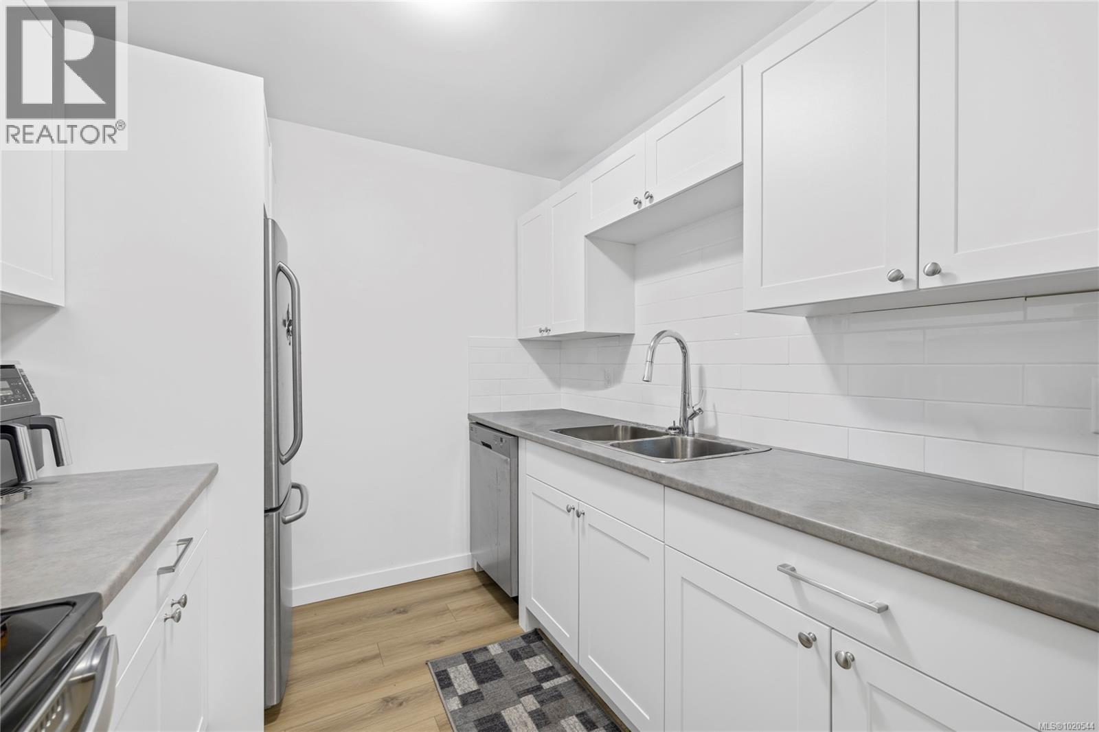 1 438 Gail Pl, Nanaimo