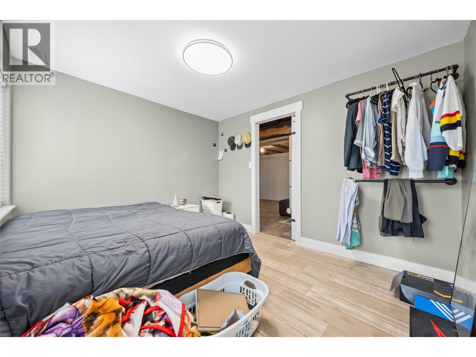  3011 Ensign Way, West Kelowna