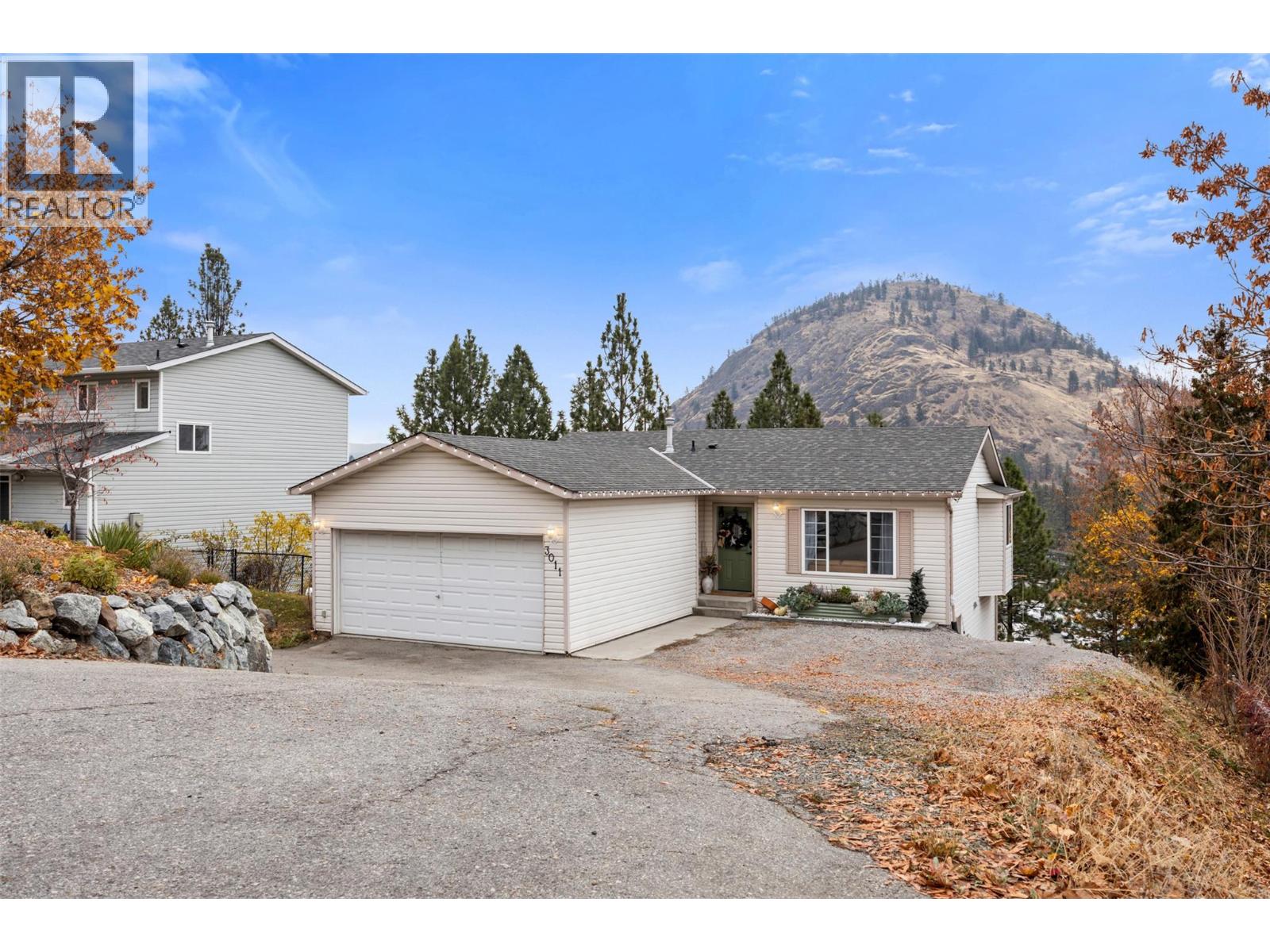  3011 Ensign Way, West Kelowna