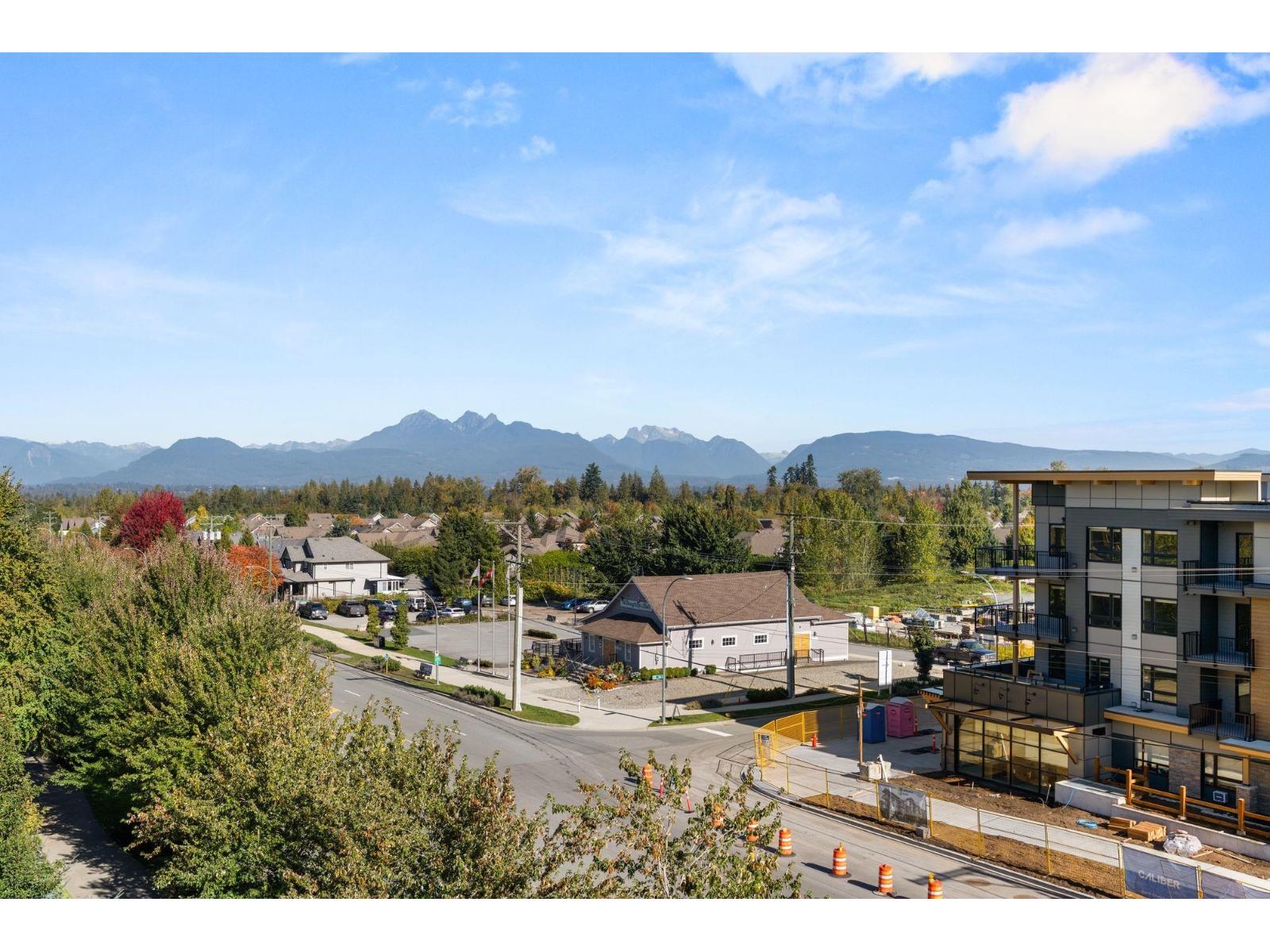 568 8258 207A STREET, Langley