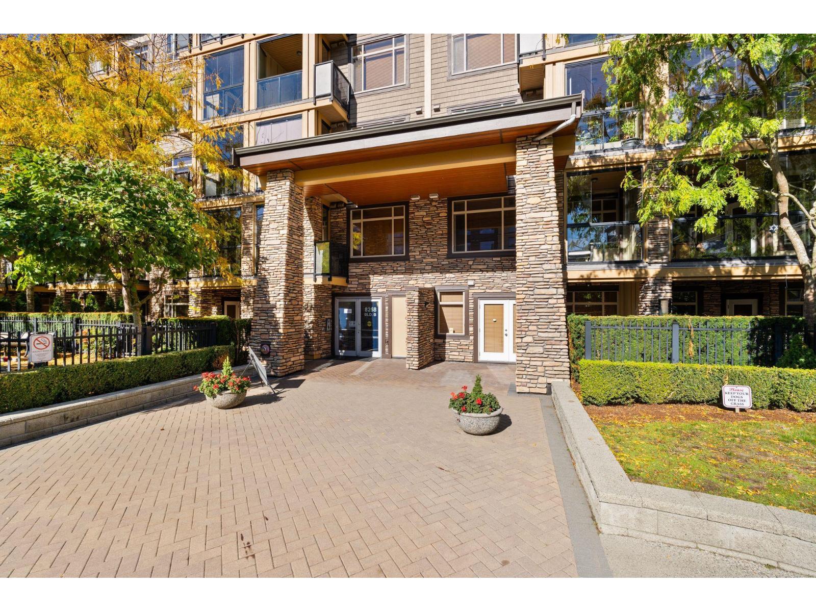 568 8258 207A STREET, Langley